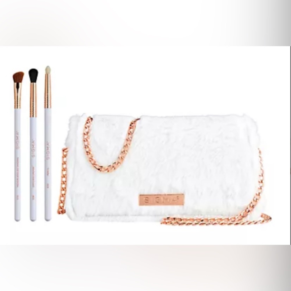 Sigma Beauty - White and Rose Gold Brush Set with White shag Clutch